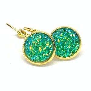 🌟 Shiny Green Druzy Earrings 🌟